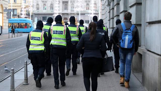 Zagreb: Za vrijeme Adventa poveÄan je broj policajaca na gradskim ulicama