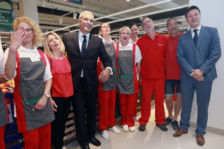 Super Konzum Supetar