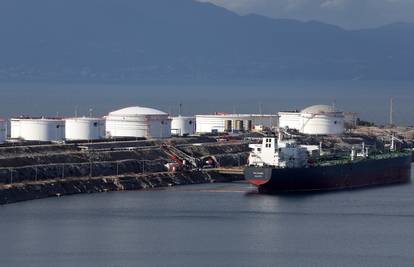 MOL: 'Janaf ne može osigurati nužnu opskrbu'. Oni tvrde: 'Baš suprotno, imamo kapacitete!'