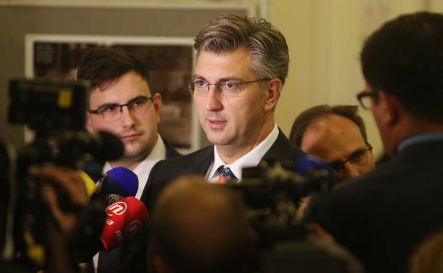 Karlovac: Izjave za medije nakon sjednice Vlade