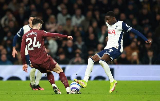 Premier League - Tottenham Hotspur v Manchester City