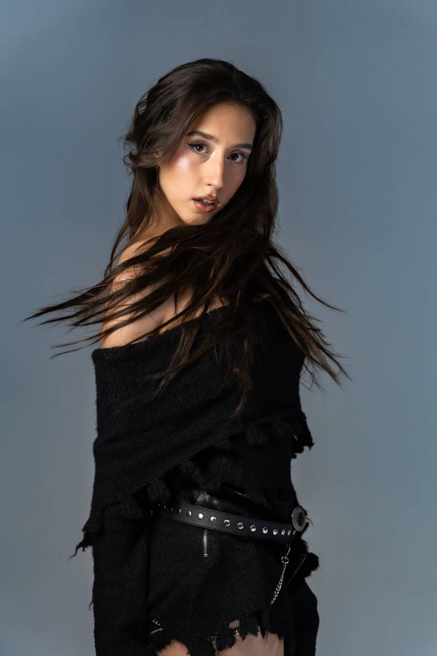 Lana Mandarić: Cijela obitelj je u glazbi, a mama kao autorica pjesama peti put ide na Doru