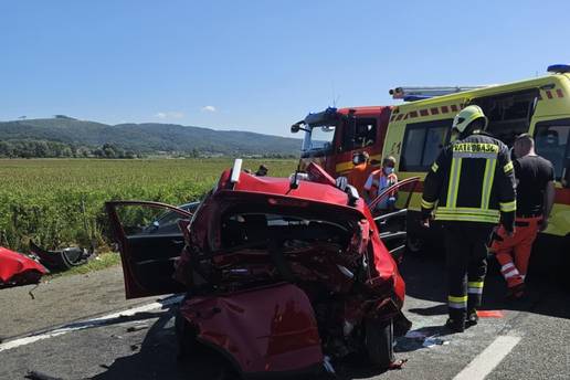 Detalji nesreće na A3: Sudarila se dva auta, treći vozač naletio na njih. Dvoje ljudi poginulo