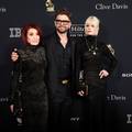 Pola godine od Ozzyjeve smrti: Kelly i Jack na crvenom tepihu pratili mamu Sharon Osbourne