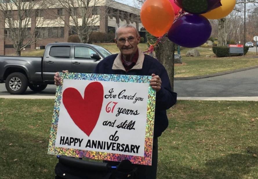 'Volio sam te 67 godina. I dalje te volim... Sretna godišnjica!'