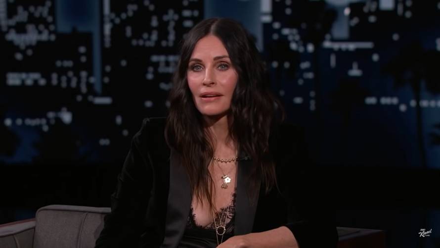 Courteney Cox zbog bizarnog razloga prodala kuću: Ukleta je, svi su vidjeli ženu na krevetu!
