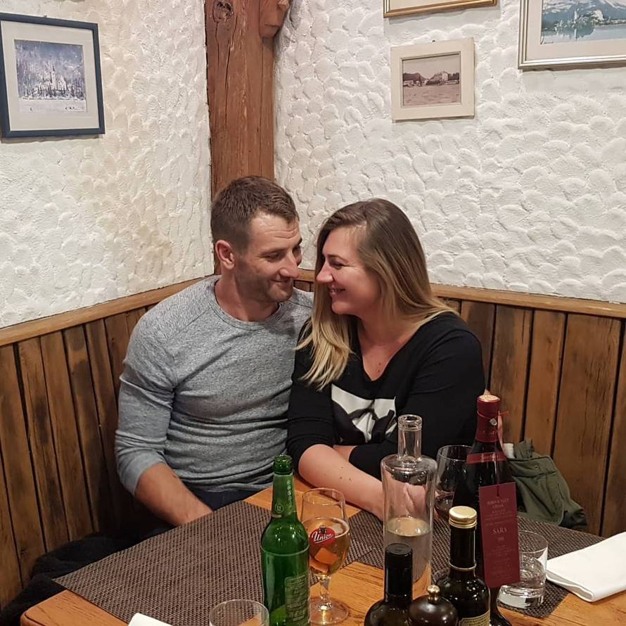 Oduševio je selfijem sa sinom: 'Ajme tata što smo zgodni...'