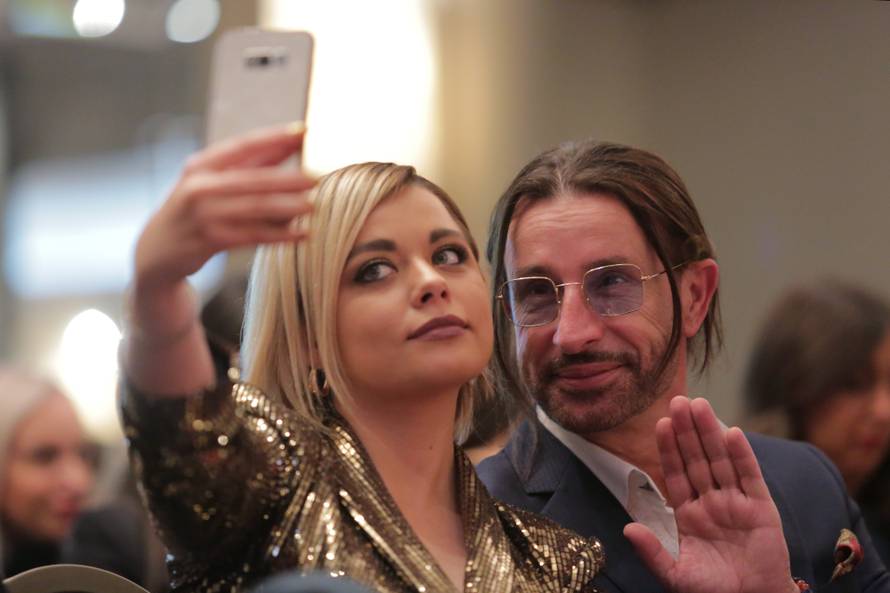 Zagreb: Humanitarna revija City Modus u Äast Å¾enama oboljelim od raka dojke