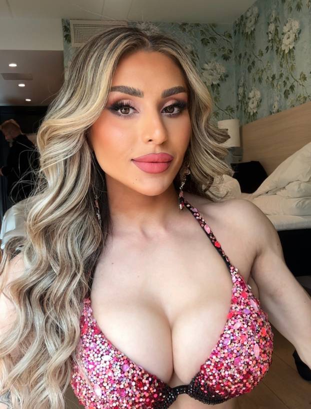 FOTO Afganistanku su prisilno udali dok je imala 15, a onda se transformirala. Pogledajte je!