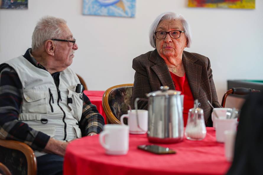 24 SATA Zagreb: Stogodišnjaci u Domu za starije osobe Trnje