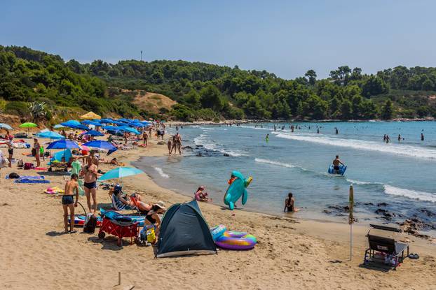 Lumbarda: Pjesčana plaža Pržina na južnoj strani Korčule 