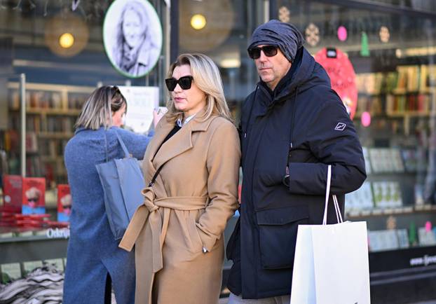 Zagreb: Ministrica Nikolina Brnjac sa suprugom Goranom u šetnji gradom