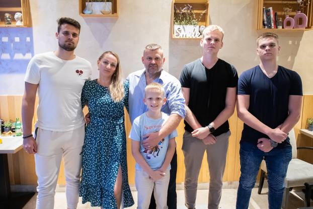 Metkovi&cacute;: Grozdan Filipovi&cacute; sa svoja tri sina