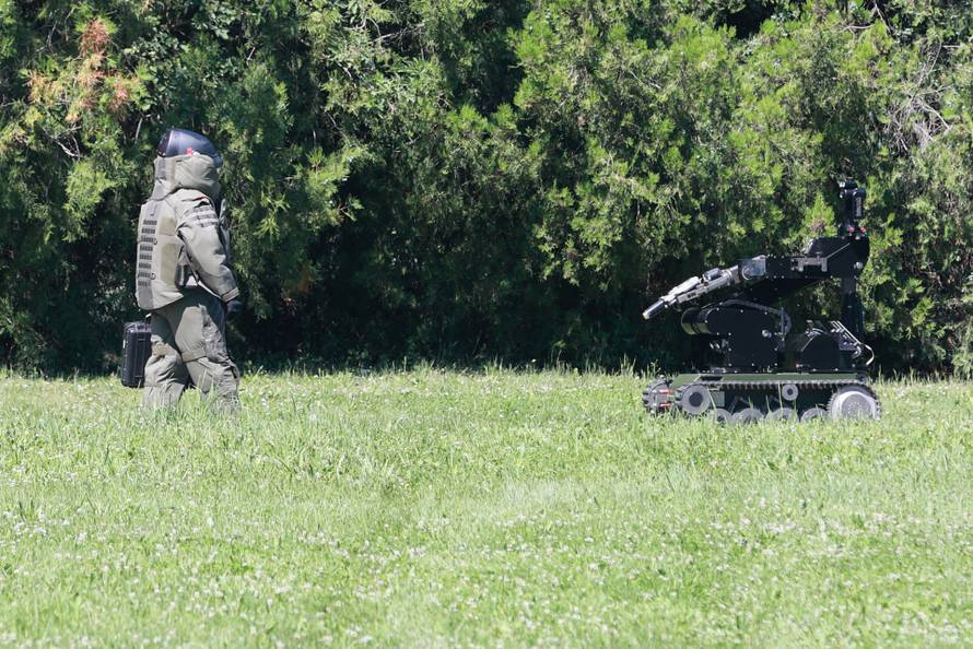 Osijek: Održana promocija vojnog poziva 'Postani hrvatski vojnik' 