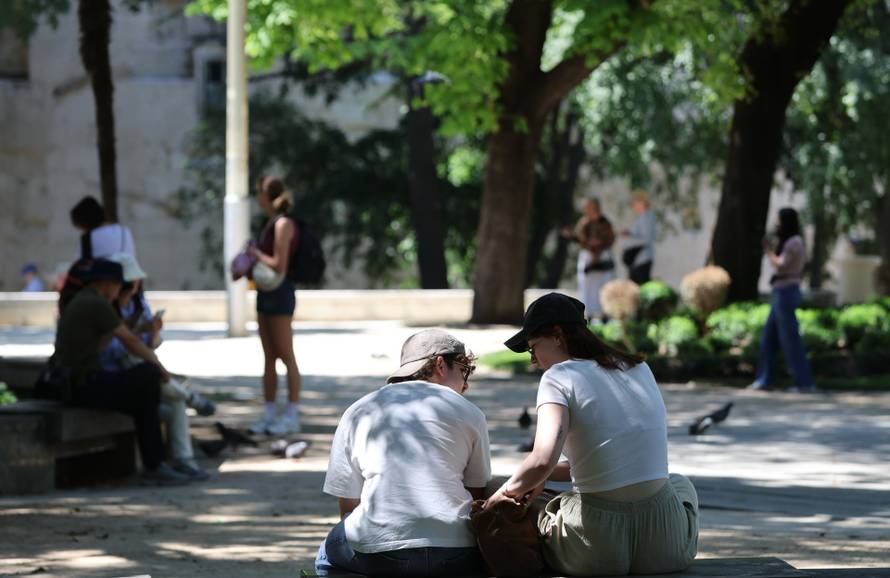 Splitske plaže pune su kupača 