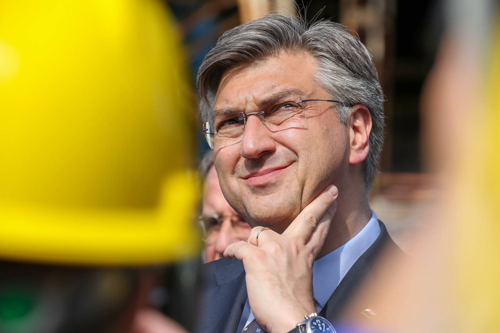 Plenković: Obnovili smo 500 škola, Ministarstvo: Ne, nismo! Obnovljeno ih je stotinu manje