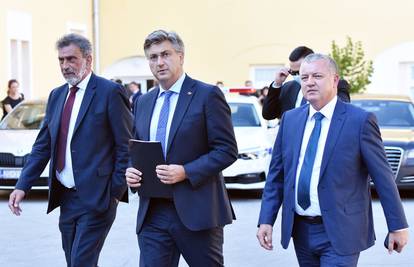 Plenković: 92,7 posto škola je odabralo A model za nastavu