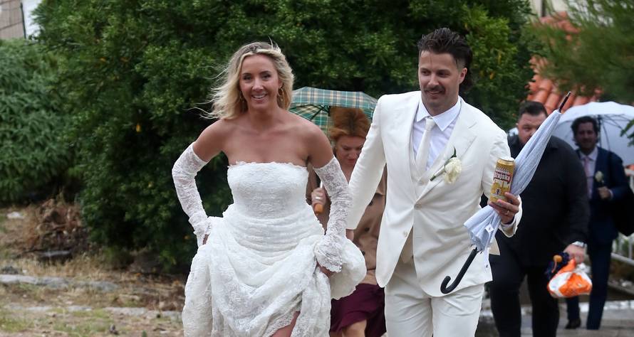 EKSKLUZIVNE FOTOGRAFIJE Nicole Artukovich i Liam Stewart dolaze na svadbenu večeru