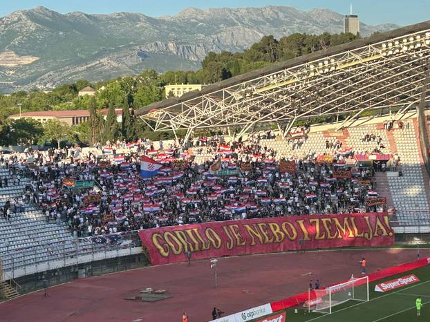 FOTO Torcida se sjetila velikih dana, braća su ispisala povijest, Hajduk prekinuo negativan niz