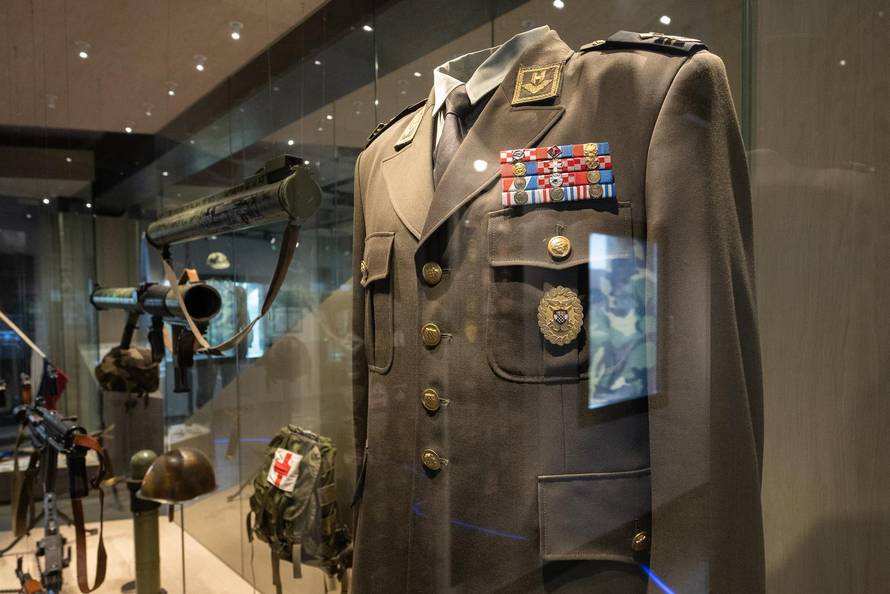 Turanj: Muzej Domovinskog rata Karlovac – Turanj povijesni je muzej o nastanku suvremene Republike Hrvatske i borbi za neovisnost u Domovinskom ratu