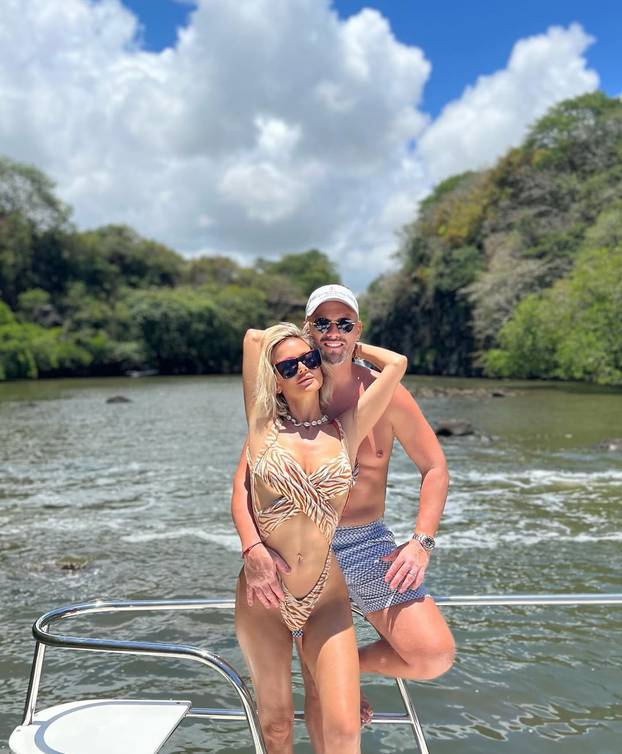 Svi Majini bikiniji i tangice: Sa Šimom uživala na jahti, i bivšeg Nenada zavela je na bazenu...