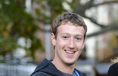 Zuckerberg u gabuli: "Fejsu" prijete milijunske kazne...  