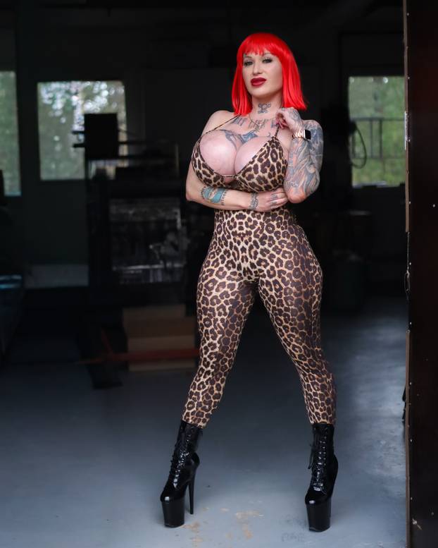 FOTO Sonja (36) ima najveće grudi u Finskoj: 'Na novom poslu radim s velikim cijevima'