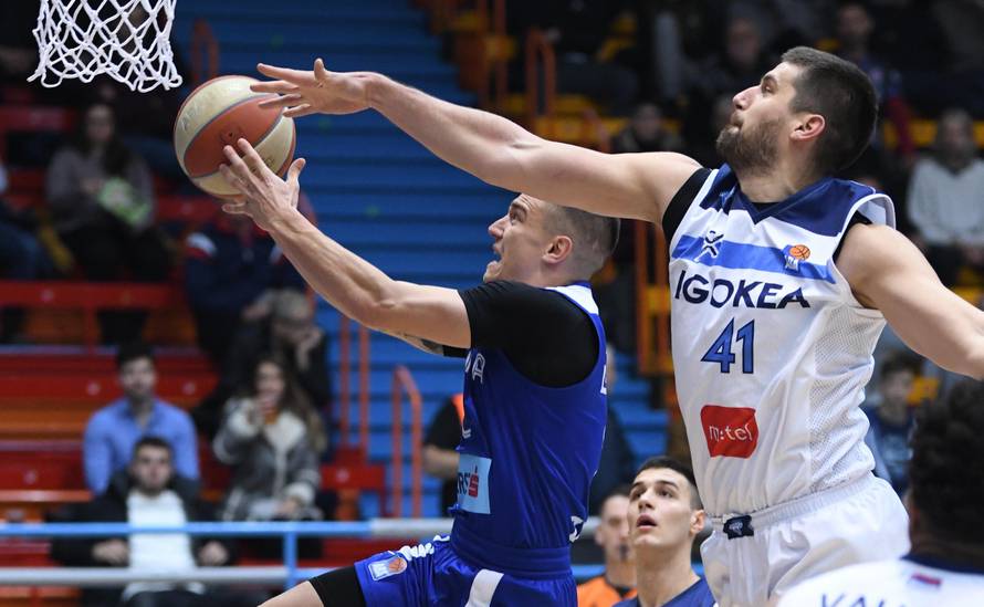 Drama u Ciboni: Zbog novca su otpustili trenera i djelatnike!