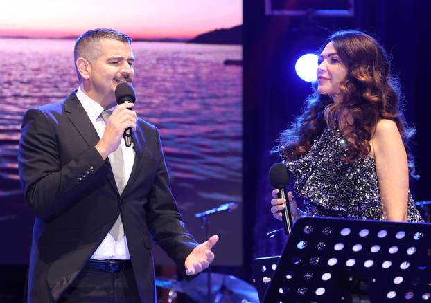 Šibenik: Prva večer Dalmatinske šansone posvećena Vinku Coci