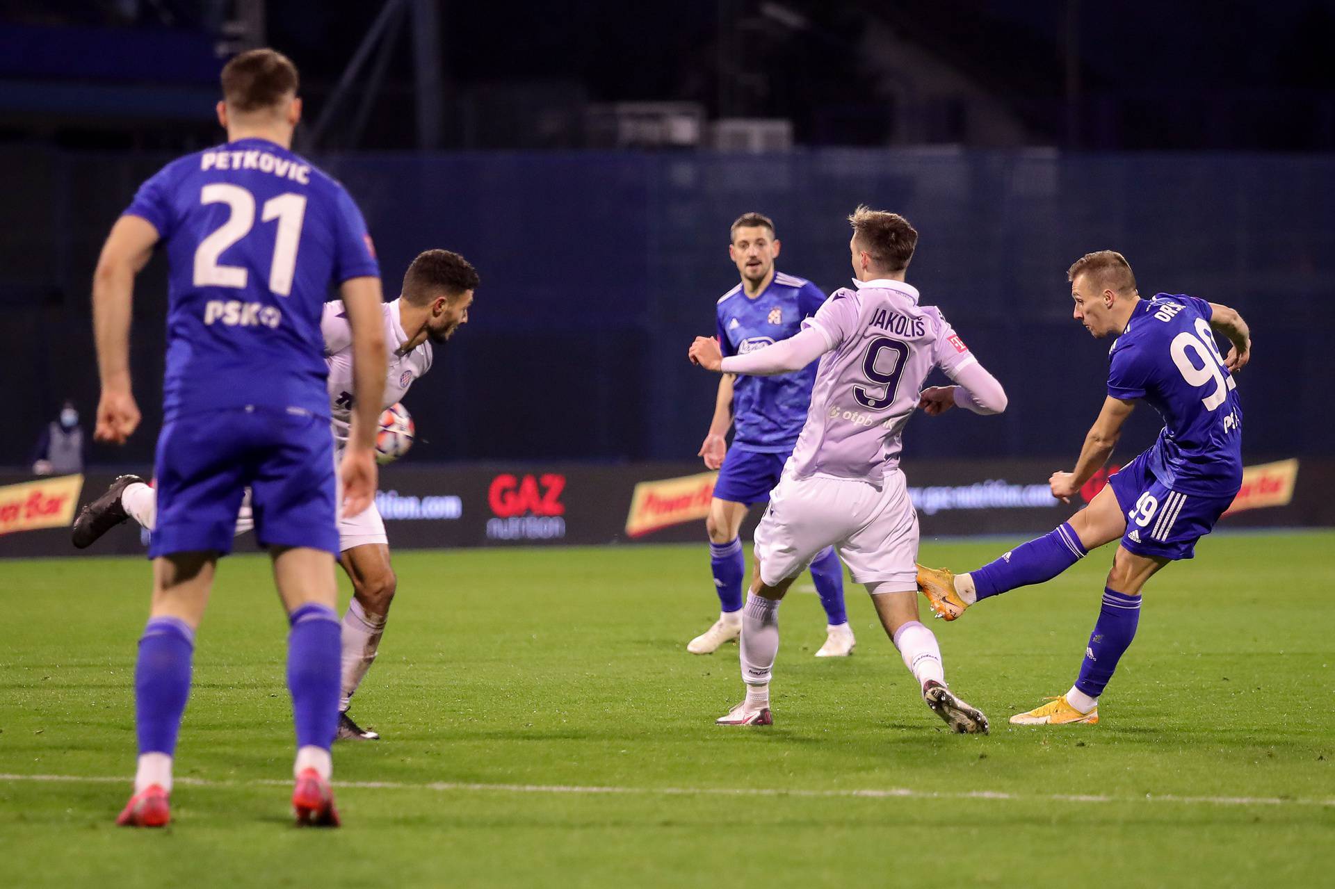 Dinamo i Hajduk sastali se u zaostalom 13. kolu HT Prve lige