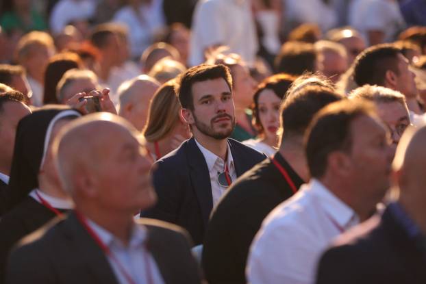 Svečano otvorenje 59. Đakovačkih vezova