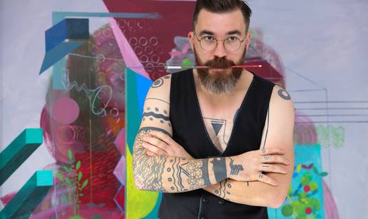 FOTO Goli slikar 2: Šimunović često vlastito tijelo koristi kao platno, a ružičasta mu je omiljena boja