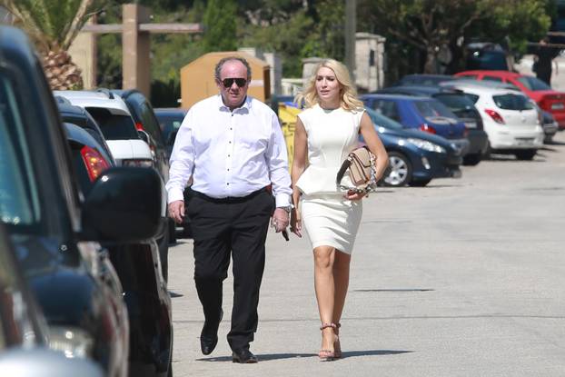 Split: Kandidat za gradona?elnika Željko Kerum u pratnji supruge Fani glasovao na izborima