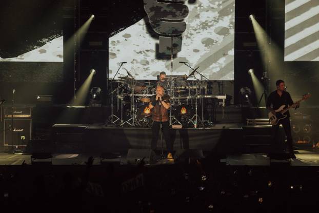 FOTO Pogledajte atmosferu s prvog koncerta Thompsona na prepunim splitskim Gripama