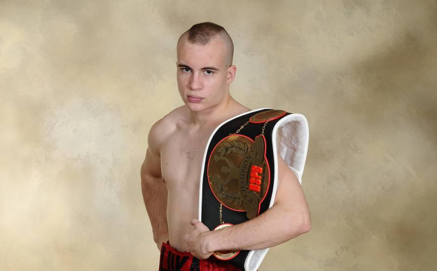 On je najmlađi boksački prvak: Brucoš ide po svjetski naslov...