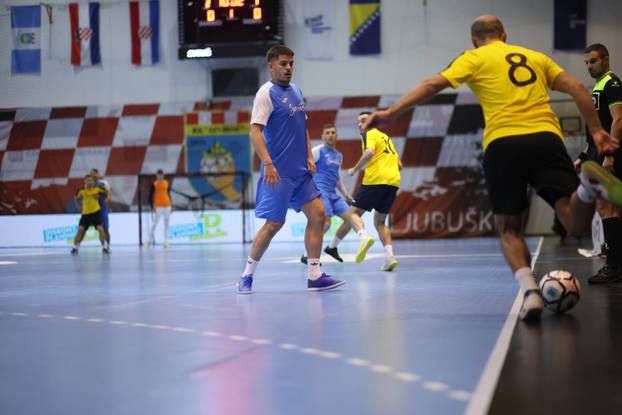 Ljubuški: Zoran Mamić zaigrao na humanitarnom malonogometnom turniru 4 kafića