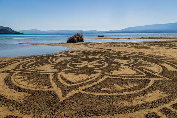 Ušće Neretve: Festival Sand Art festival gdje umjetnici crtaju u pijesku