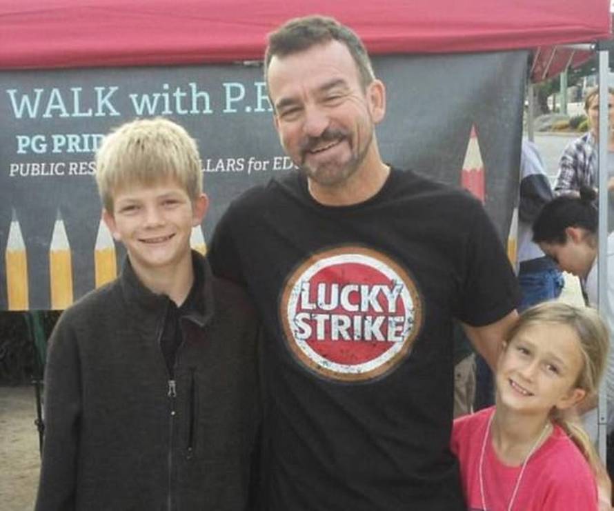 Dramatičan video: Otac i dvoje djece preživjeli su udar munje