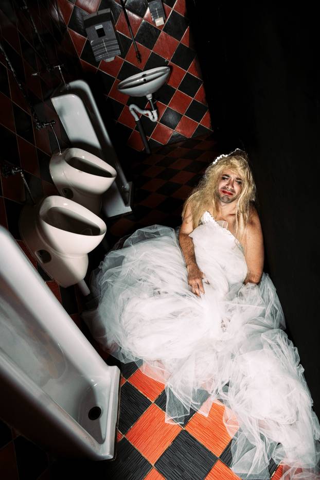 FOTO Ovo još niste vidjeli! Evo kako su naši slavni pozirali