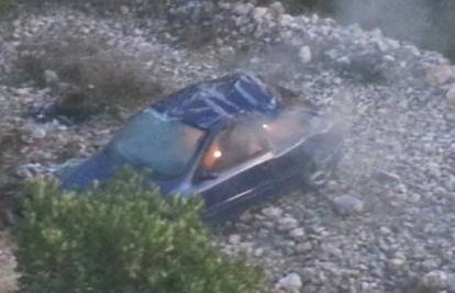 Nesreća na utrci u Zadru: Auto sletio u provaliju i eksplodirao