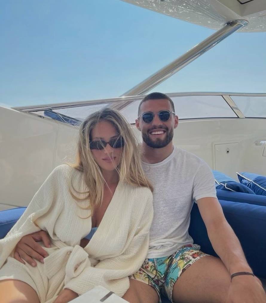 Kakva promjena! Izabel Kovačić oduševila je novom frizurom