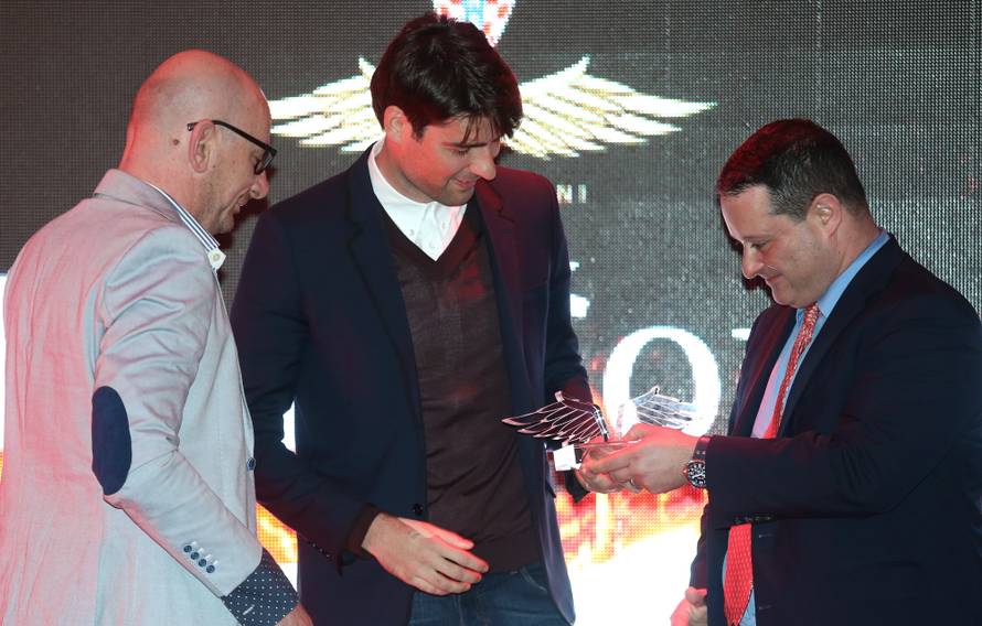 Hrabar, hrabriji, Čarli! Nagrada 'Vatrena krila' pripala Ćorluki