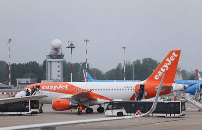 EasyJet znatno smanjio gubitak