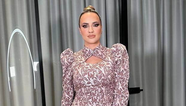 FOTO Ove poznate žene odbacile su loše navike: Jedna je uspjela izgubiti čak četrdeset kilograma