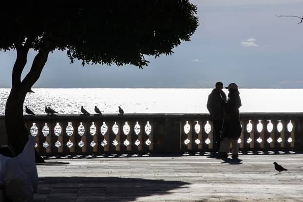 Sunčano i hladno vrijeme u Dubrovniku