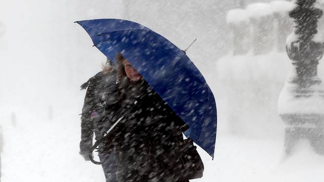 Zagreb: Snijeg zabijelo gradske ulice 