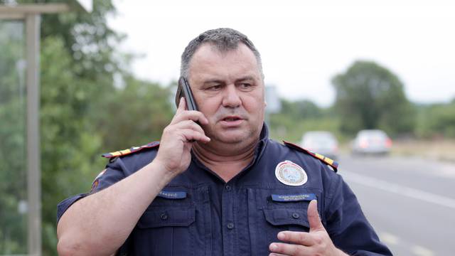 Å ibenik: Slavko Tucakovic, glavni vatrogasni zapovjednik,dao izjavu medijima