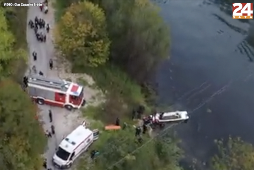 Užas u Srbiji: Urušio se most, palo više od 50 ljudi, dvije žene preminule, mnogi su u bolnici