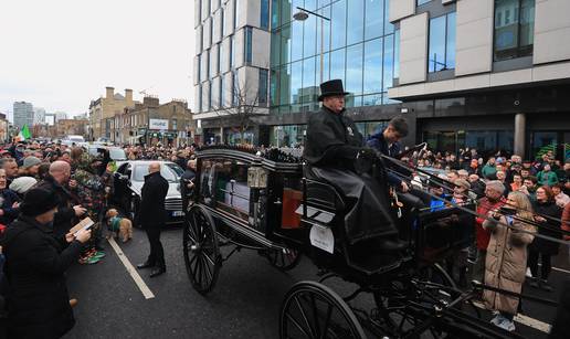 VIDEO Fanovi se opraštaju od legendarnog Shanea: Cijeli mu je Dublin rekao zadnje zbogom