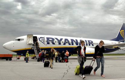 Ryanair će stajaća mjesta u avionu naplaćivati 35 kn